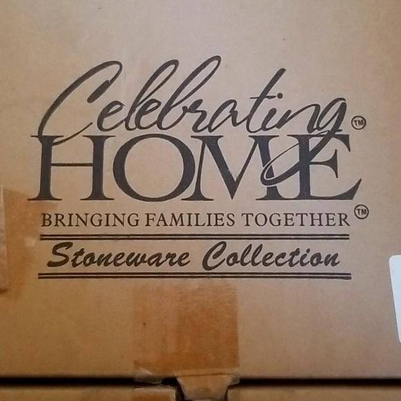 Stoneware Collection - Picture 2 of 6